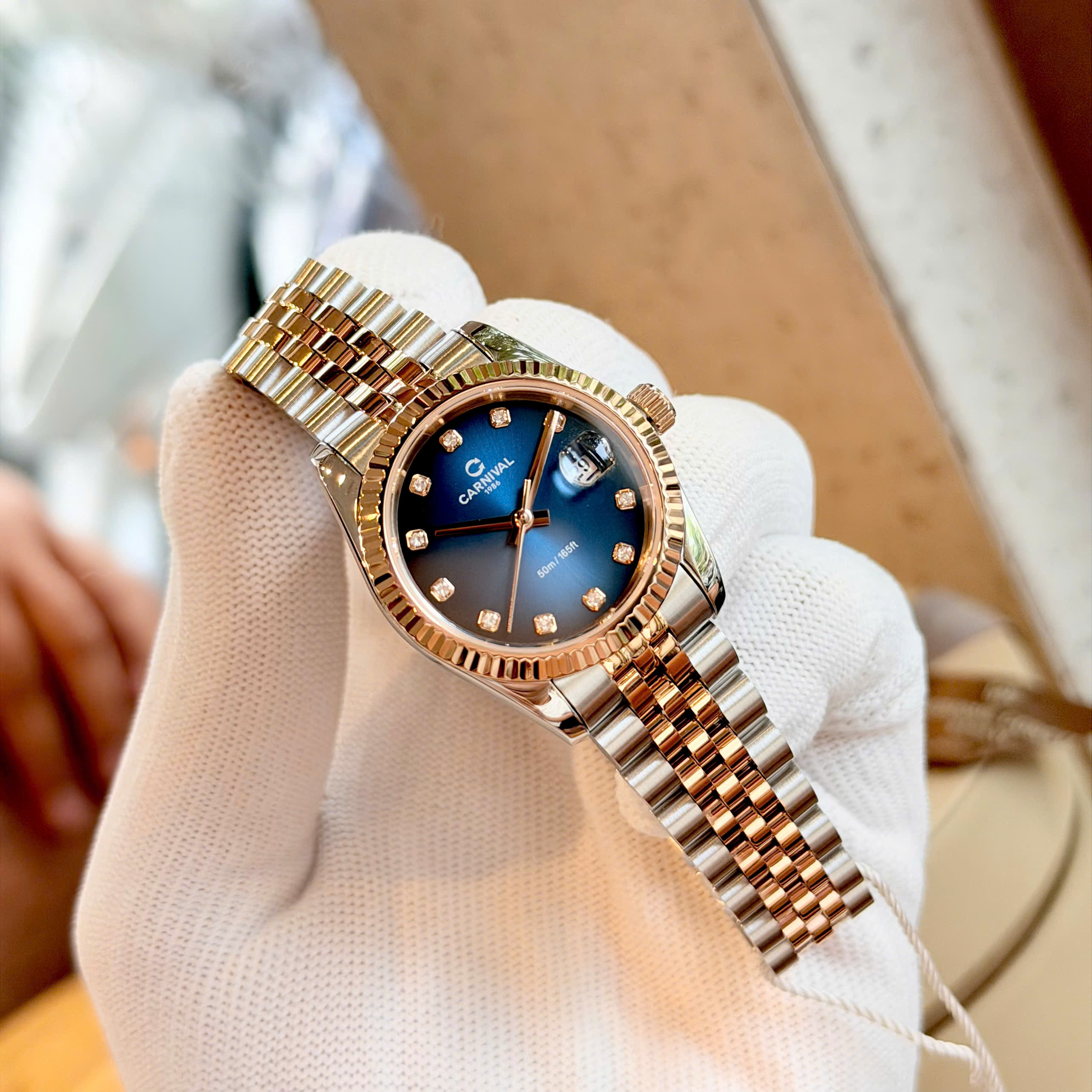 Carnival 8250L レディース 31mm Đồng Hồ Nữ Carnival 8250L Automatic – Size 31mm, Máy Automatic
